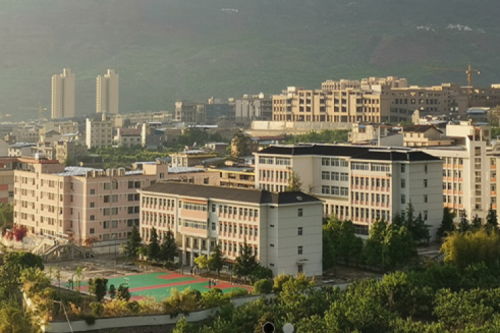 星空xingkong数码DCN助力汉源职业高级中学校园网“智行+光”升级